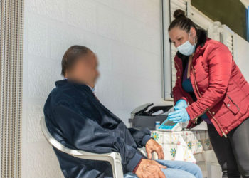 Σε πολίτες τα πρώτα δωρεάν συστήματα τηλεφροντίδας από το Δήμο Τρικκαίων