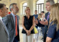 Ο Δήμαρχος Θεσσαλονίκης Κωνσταντίνος Ζέρβας ξενάγησε τον Πρέσβη των ΗΠΑ στην Ελλάδα Τζέφρι Πάιατ στον χώρο όπου διαμορφώνεται το Διεθνές Κέντρο Επιτάχυνσης Ψηφιακού Μετασχηματισμού