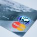 Mastercard: Οι καταναλωτές επιστρέφουν μαζικά στα μαγαζιά της γειτονιάς