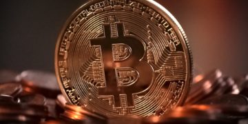 Ασταμάτητο το bitcoin. Ξεπέρασε και το “φράγμα” των 22 χιλιάδων δολαρίων.